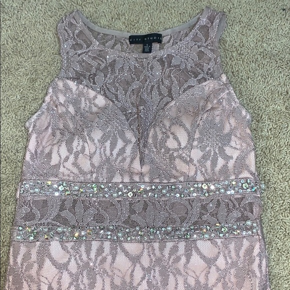 Dress - Picture 3 of 6